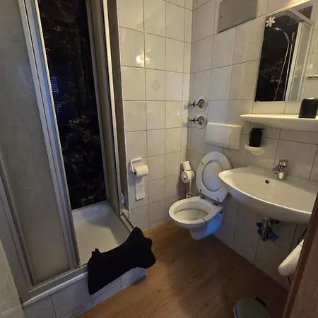 Hirsch Apartment *